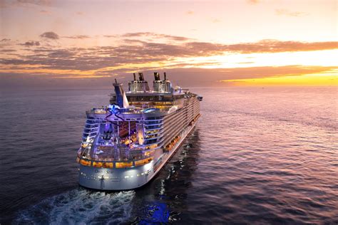 royal caribbean cruise ship itinerary